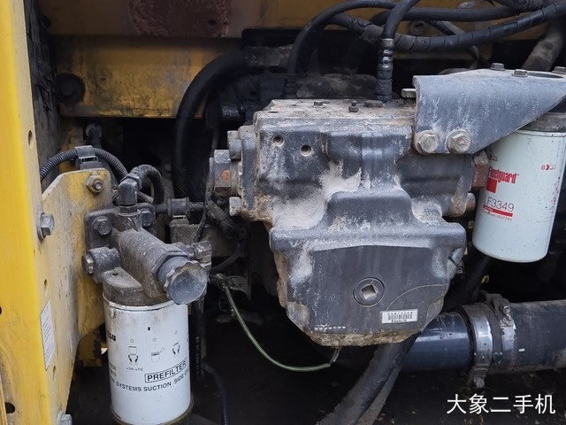 小松 PC210-8 挖掘机