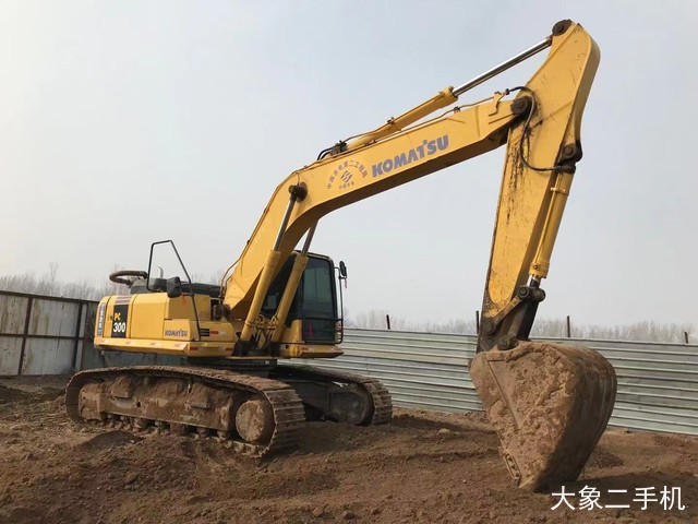 小松 PC270-7 挖掘机