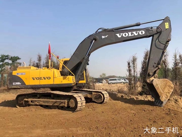 沃尔沃 EC290BLC 挖掘机