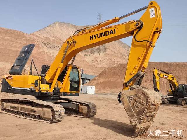 现代 275LVS 挖掘机