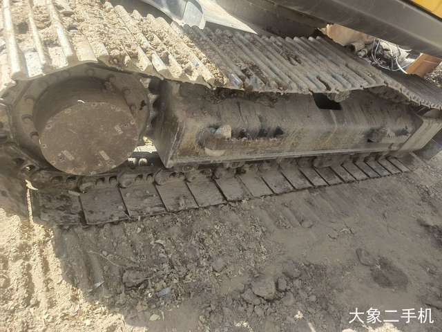 山东临工 E6135F 挖掘机