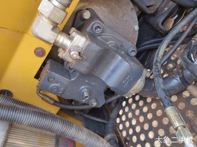 徐工 XE80D 挖掘机