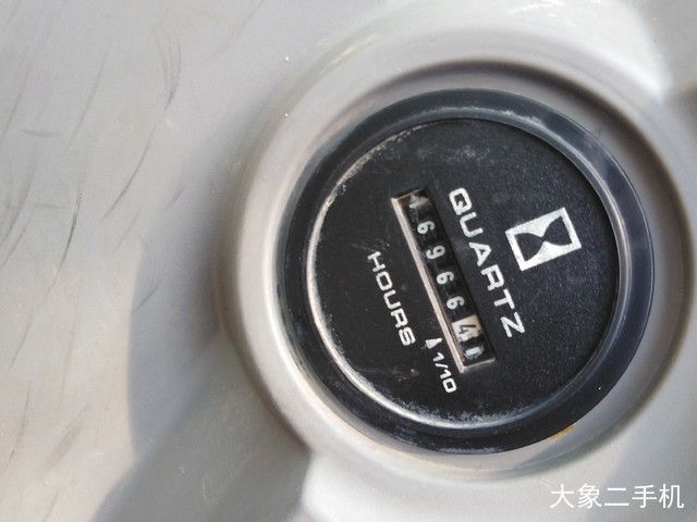 神钢 SK250-8 挖掘机