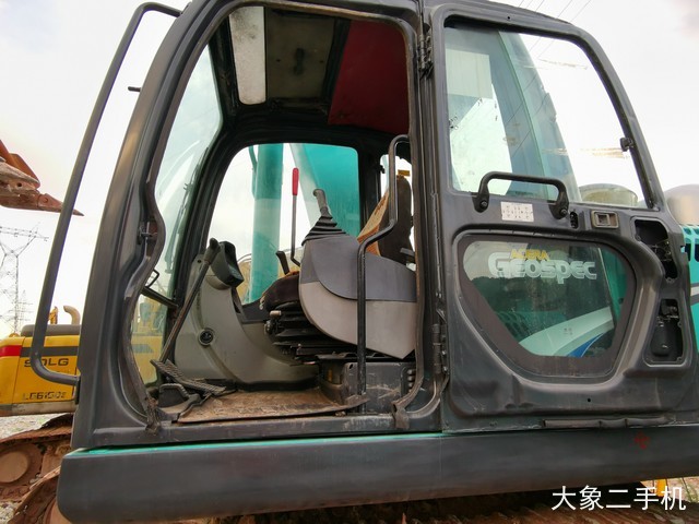 神钢 SK350LC-8 挖掘机