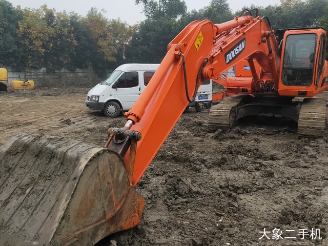 斗山 DH225LC-7 挖掘机