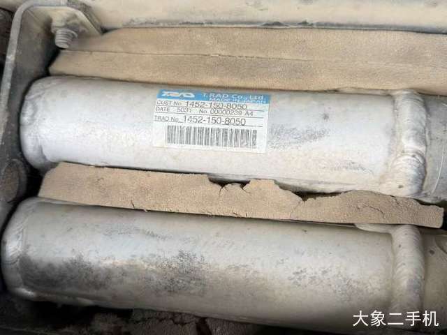 神钢 SK210 挖掘机