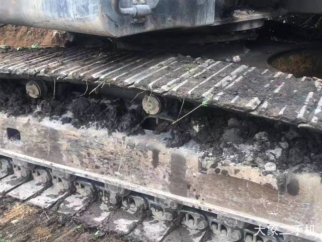 徐工 XE215 挖掘机