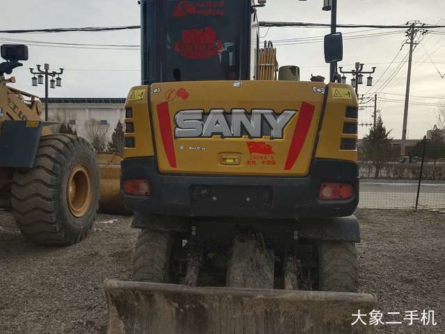 三一重工 SY65W-10 挖掘机