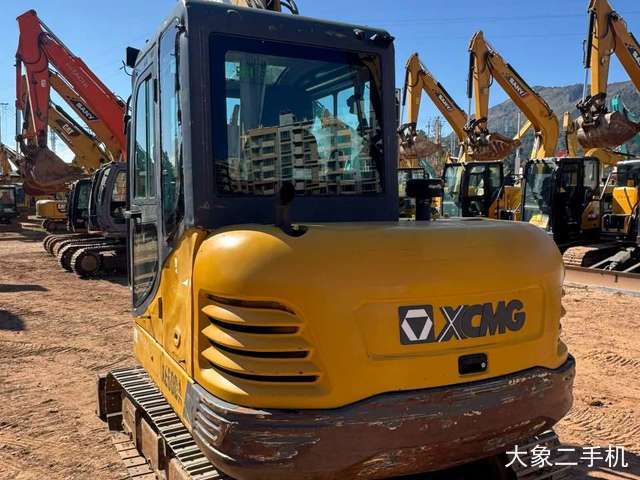 徐工 XE60D 挖掘机