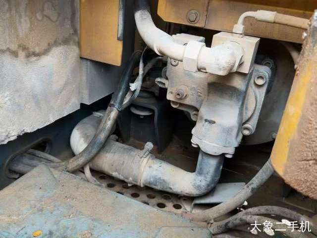 徐工 XE75D 挖掘机