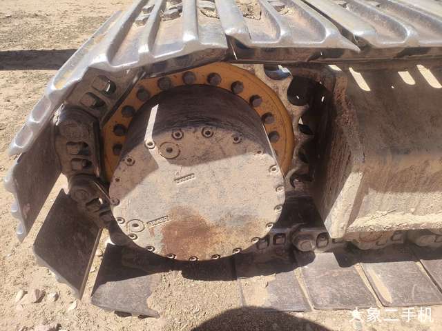 山东临工 E6225F 挖掘机