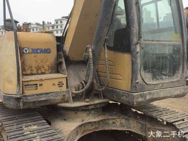 徐工 XE80D 挖掘机