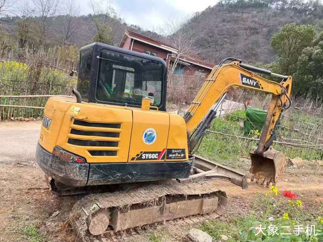 三一重工 SY55C 挖掘机