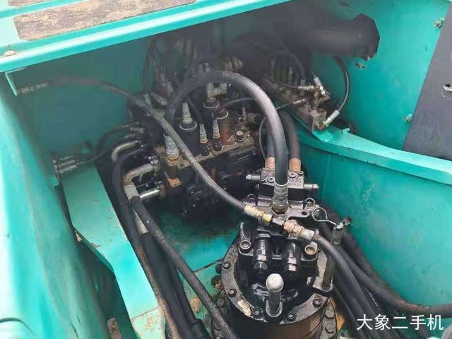 神钢 SK210LC-8 挖掘机