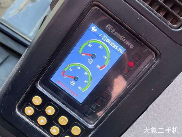 柳工 CLG906D 挖掘机