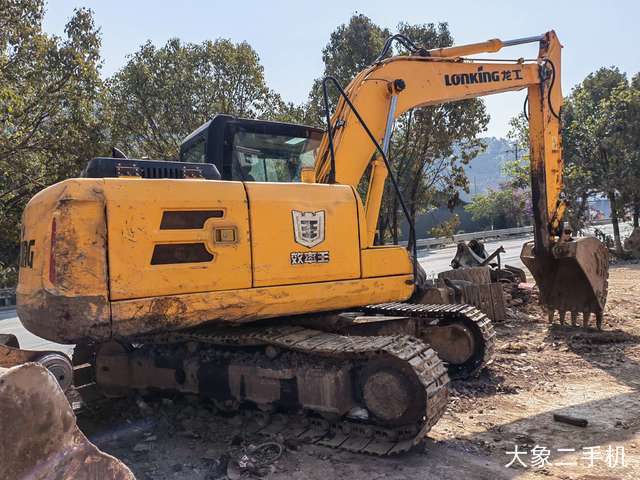 龙工 LG6150 挖掘机