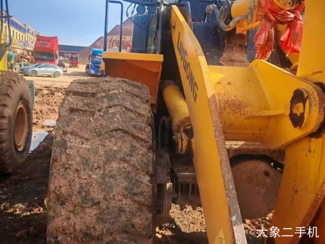 柳工 CLG855N 装载机