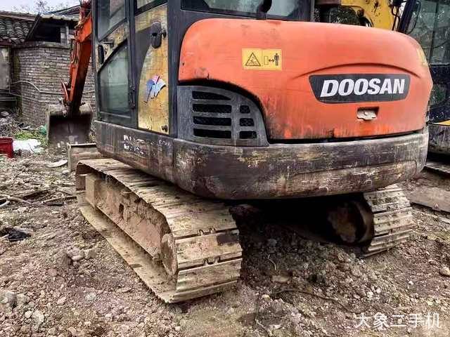 斗山 DH60-7 挖掘机