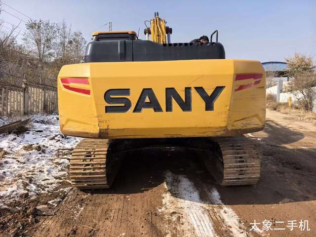 三一重工 SY245H 挖掘机