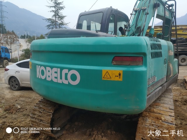 神钢 SK140LC-8 挖掘机