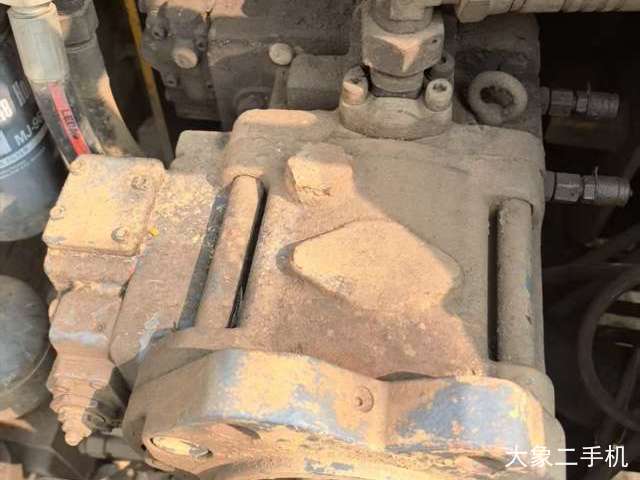 徐工 XE210 挖掘机