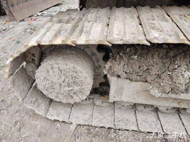 山东临工 E6225H 挖掘机