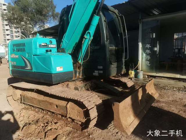 神钢 SK75-8 挖掘机