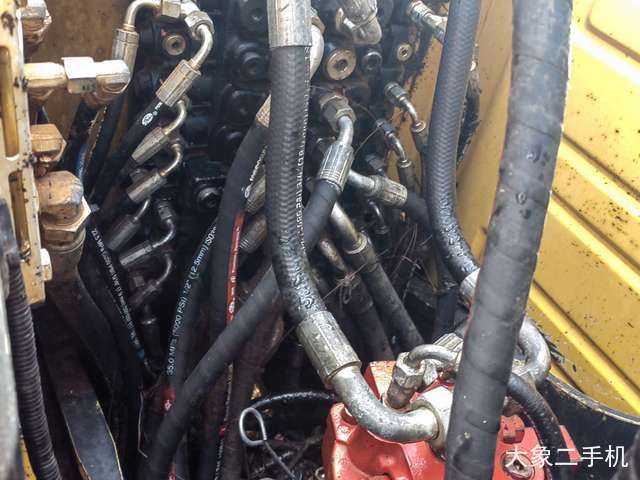 徐工 XE80D 挖掘机