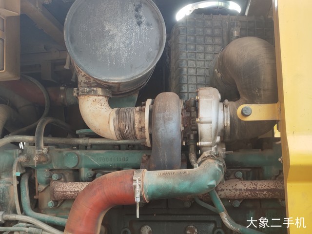山东临工 L955F 装载机