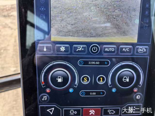 三一重工 SY135C 挖掘机