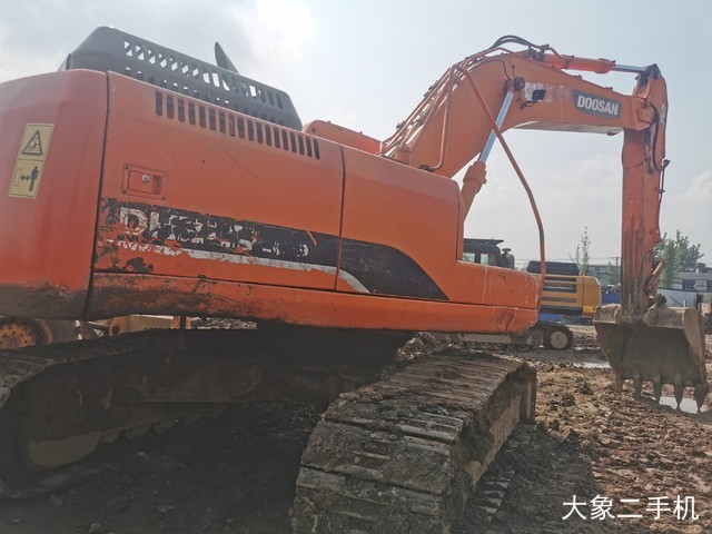 斗山 DH225LC-9 挖掘机