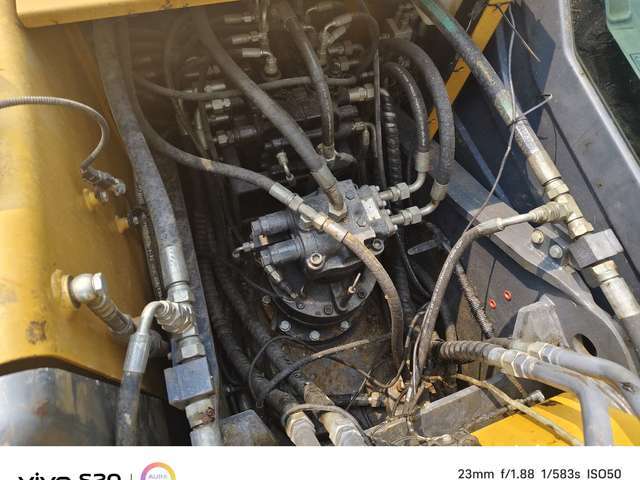 徐工 XE135D 挖掘机