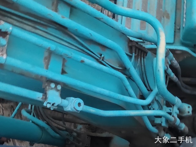 神钢 SK200-YN12 挖掘机