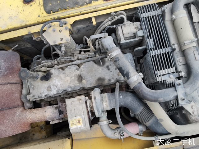 小松 PC210-8 挖掘机