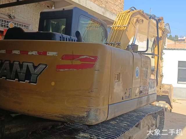 三一重工 SY135C 挖掘机