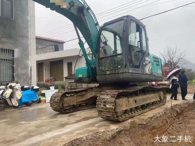 神钢 SK140LC 挖掘机