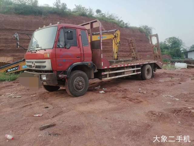 一汽解放 4X2 拖车