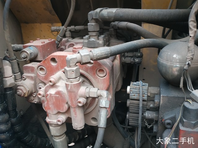 徐工 XE135B 挖掘机