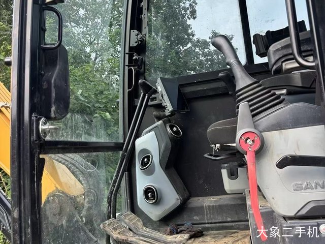 三一重工 SY60C 挖掘机