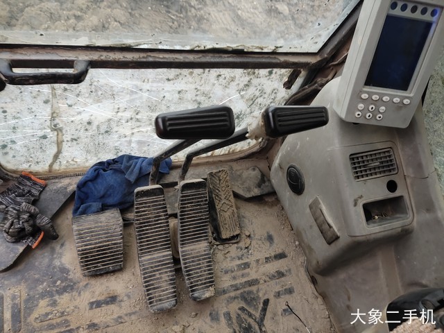 三一重工 SY235C-8S 挖掘机