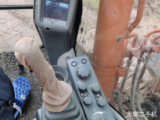 日立 ZX130-5A 挖掘机