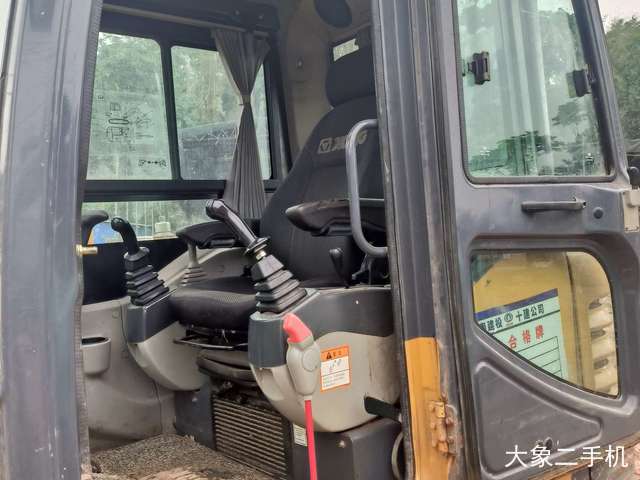 徐工 XE60D 挖掘机