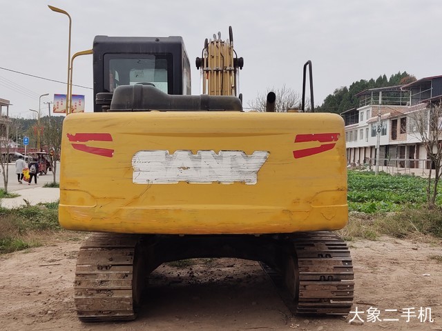 三一重工 SY135C 挖掘机