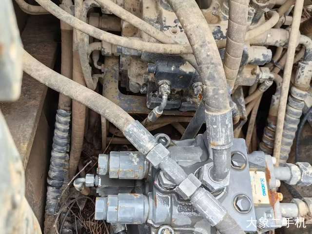 徐工 XE135D 挖掘机