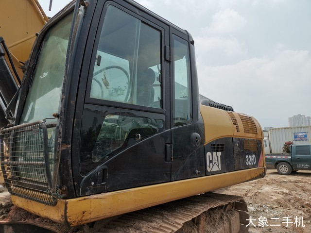 卡特彼勒 324D 挖掘机