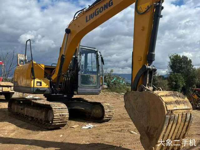 柳工 CLG913 挖掘机