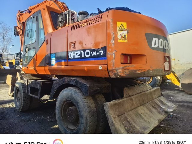 斗山 DH210W-7 挖掘机