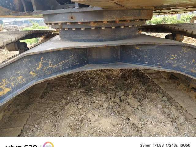 徐工 XE135D 挖掘机