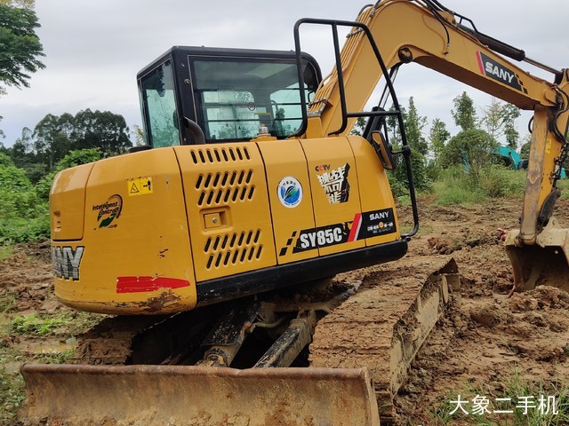 三一重工 SY75C 挖掘机