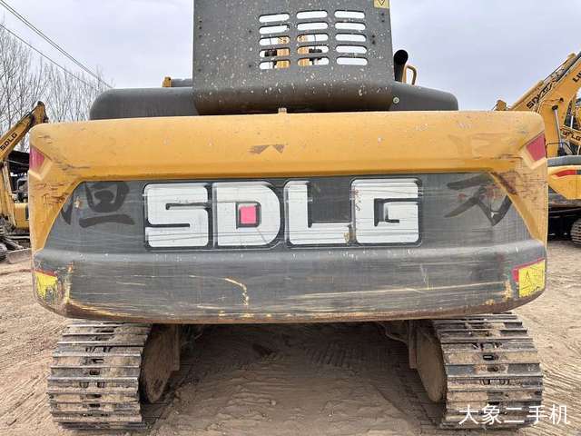 山东临工 E6250F 挖掘机